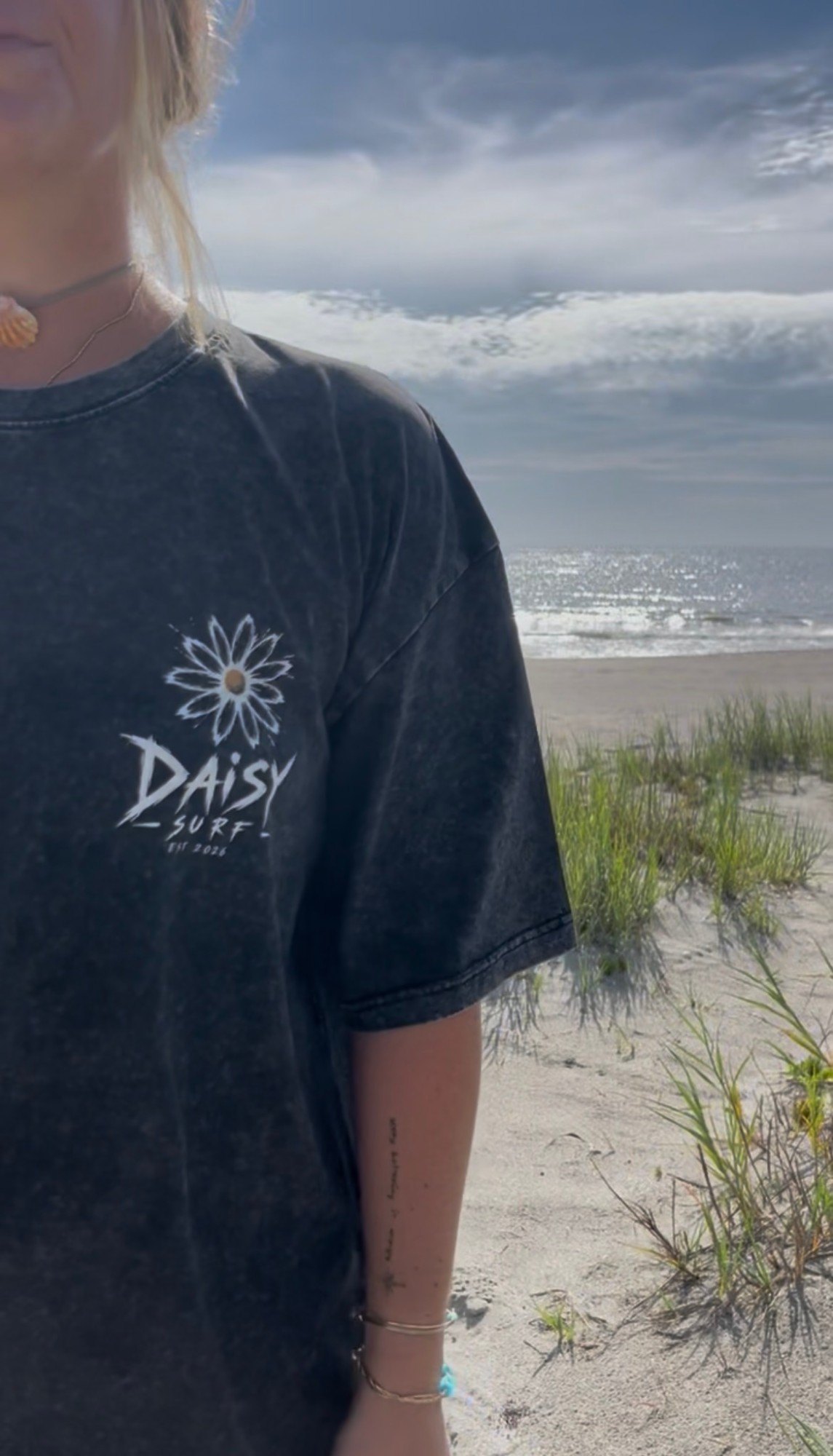 Daisy Surf OG Tee — view 3