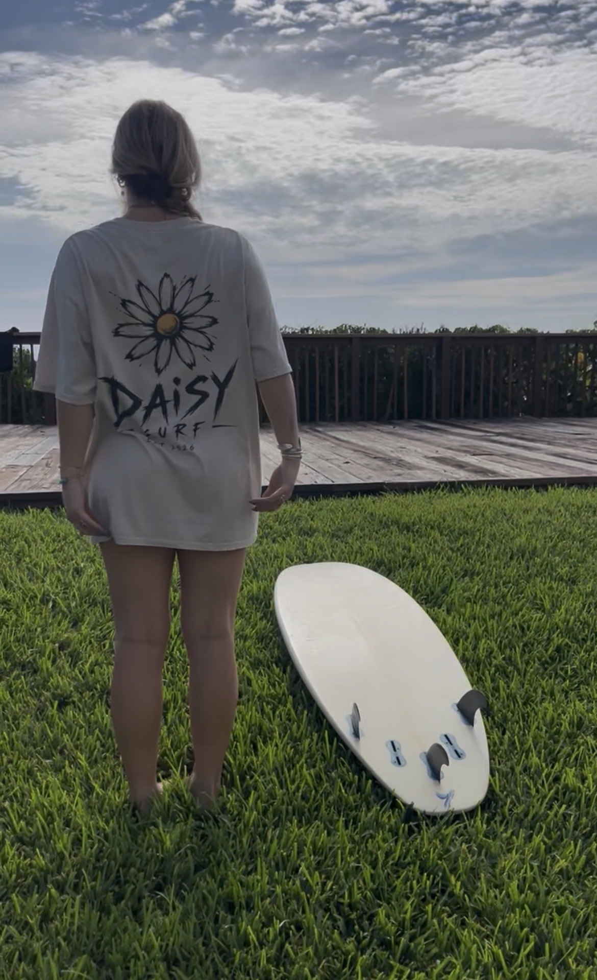 Daisy Surf OG Tee — view 7
